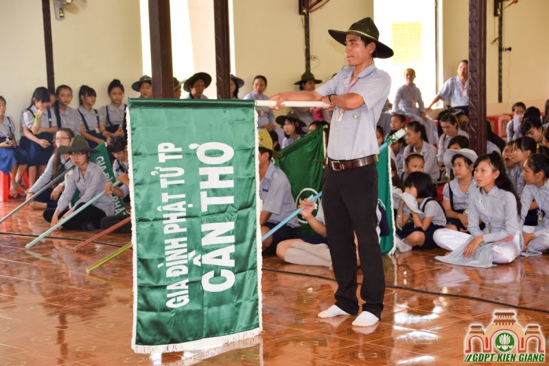 Cờ Sen Trắng Tung Bay trên đất Tây Đô