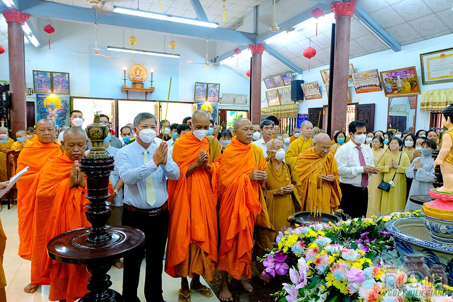 Ban Trị sự Phật giáo tỉnh Kiên Giang kính mừng Phật đản PL.2566